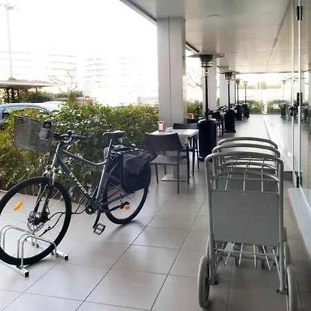 Ibis Hotel 2*