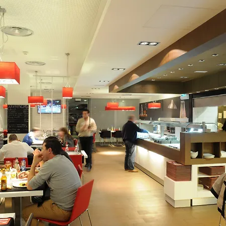 Ibis Hotel 2*