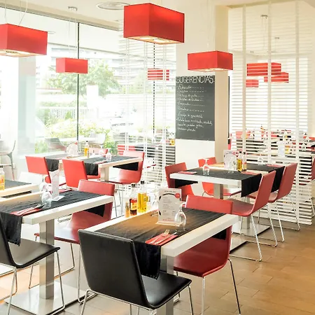 Ibis 2* Lleida