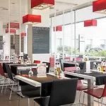莱里达宜必思酒店 2*