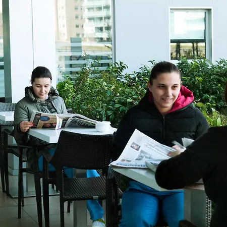 Ibis 2* Λιέιδα